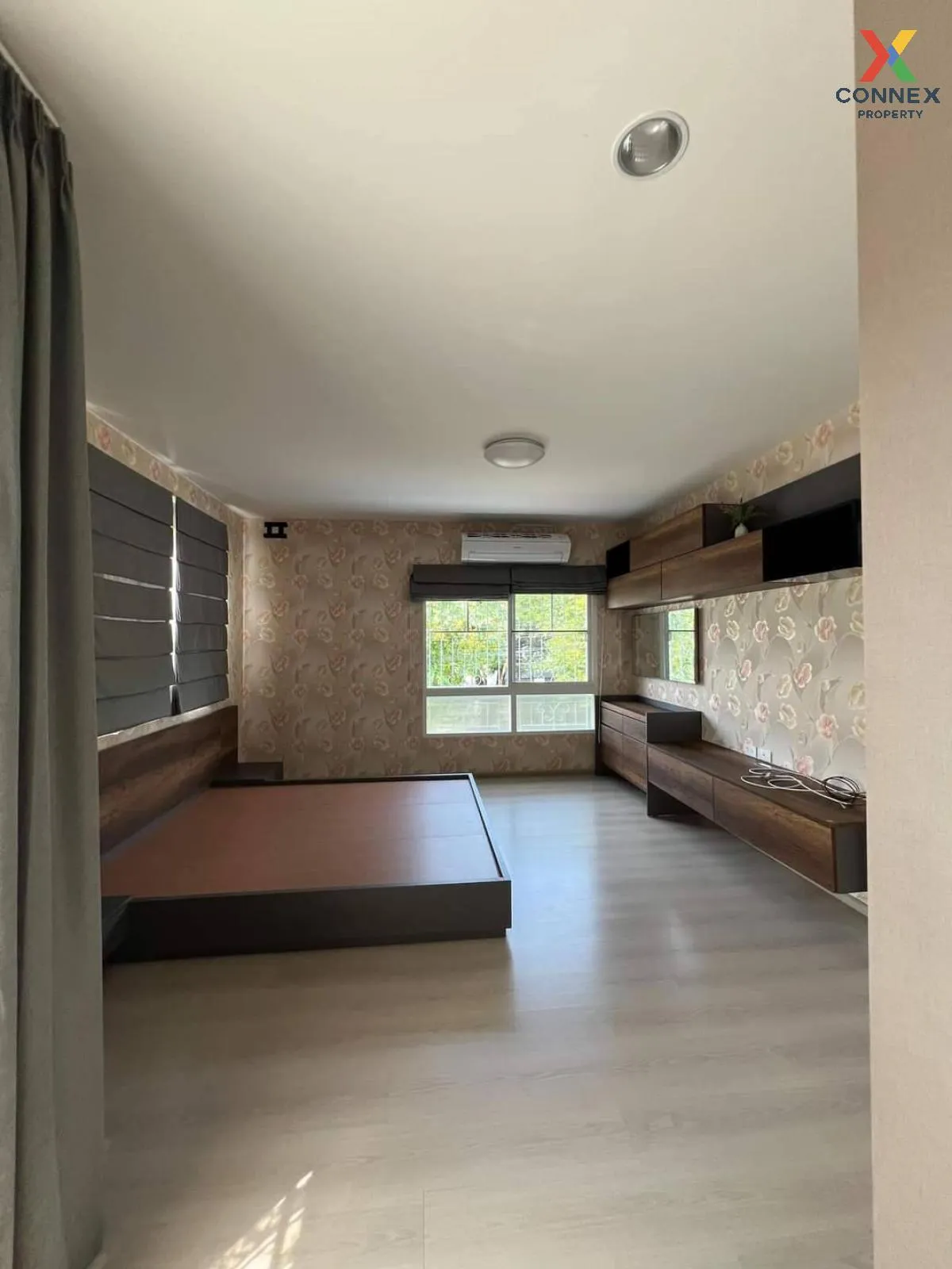 For Sale House , Villaggio Pinklao-Salaya , corner unit , Sala Klang , Bang Kruai , Nonthaburi , CX-101033