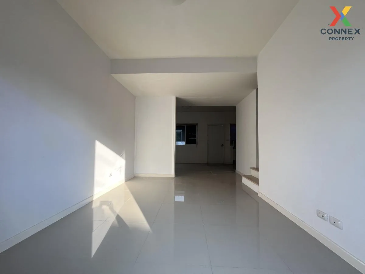 For Sale Townhouse/Townhome  , Pruksa Ville Ladkrabang - Onnut , Sisa Chorakhe Noi , Bang Sao Thong , Samut Prakarn , CX-101086