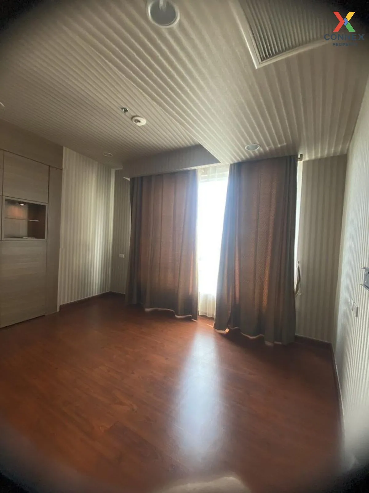 For Sale Condo , Baan Rajprasong , corner unit , BTS-Ratchadamri , Lumpini , Pathum Wan , Bangkok , CX-101179