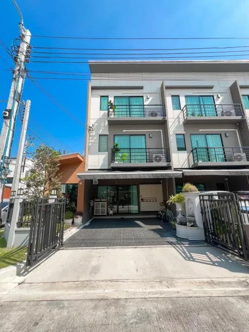 For Sale Townhouse/Townhome  , Baan Klang Muang Ratchaphruek-Sathorn , corner unit , Bang Khanun , Bang Kruai , Nonthaburi , CX-101182