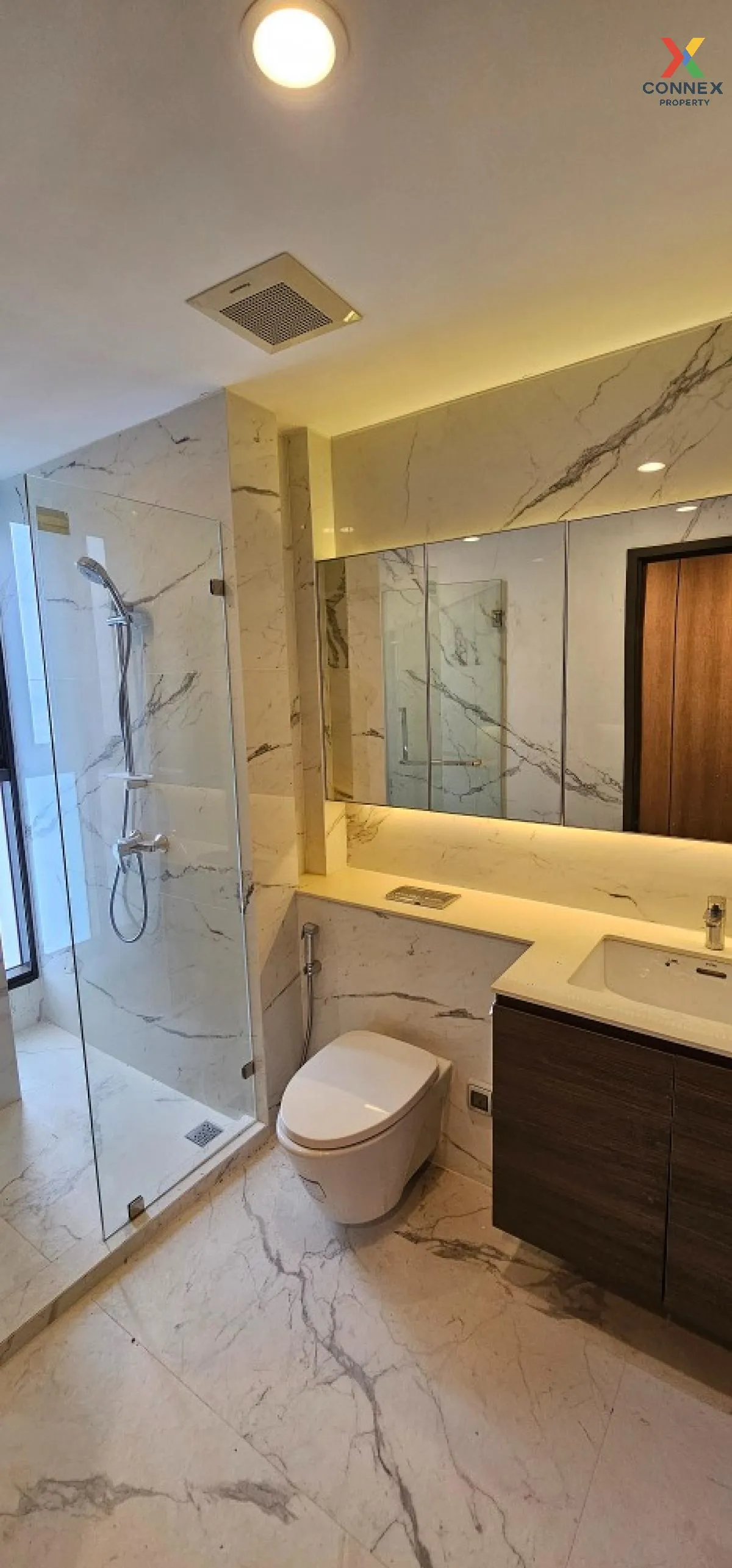 For Sale Condo , Whizdom Essence , BTS-Punnawithi , Phra Khanong , Khlong Toei , Bangkok , CX-101649