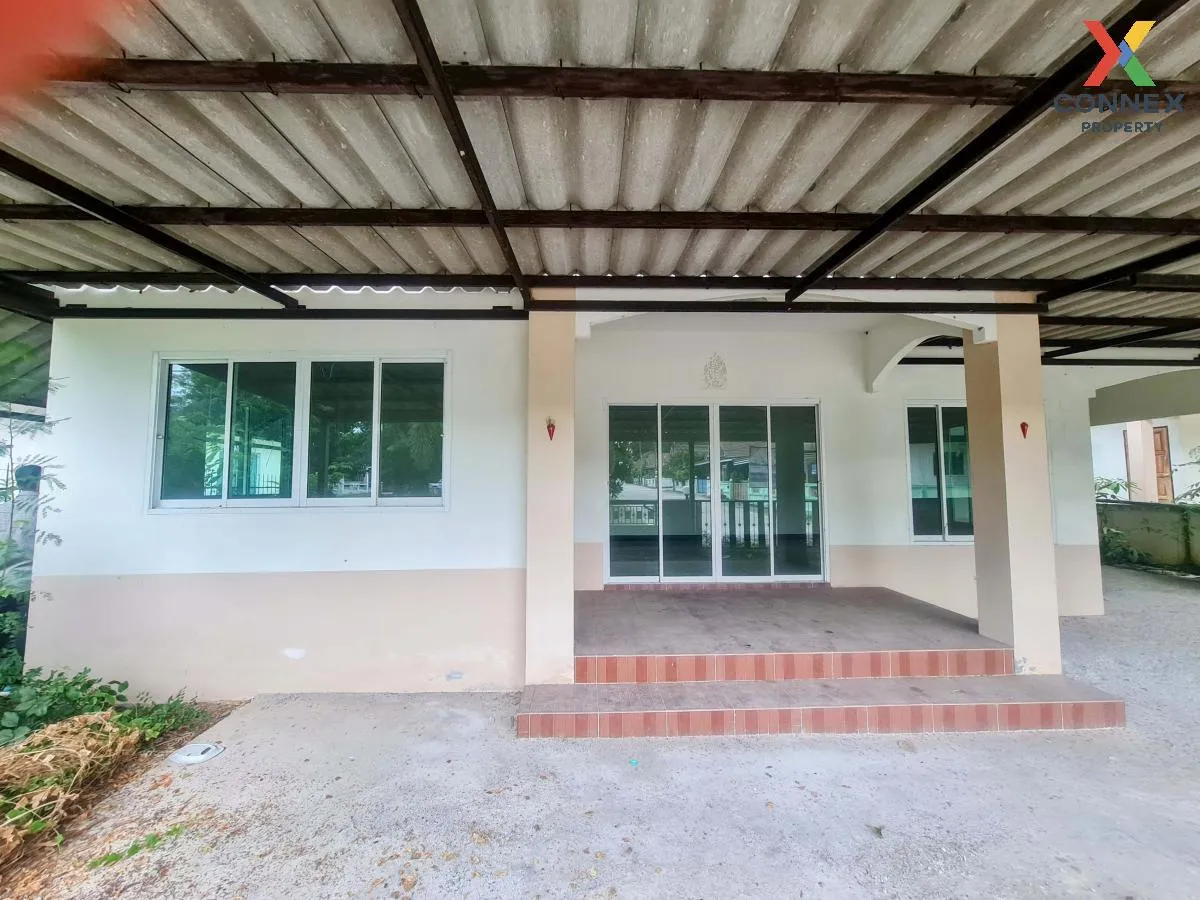 For Sale House ,  Baan Boonthavorn 4 , wide frontage , Noen Phra , Mueang Rayong , Rayong , CX-101848