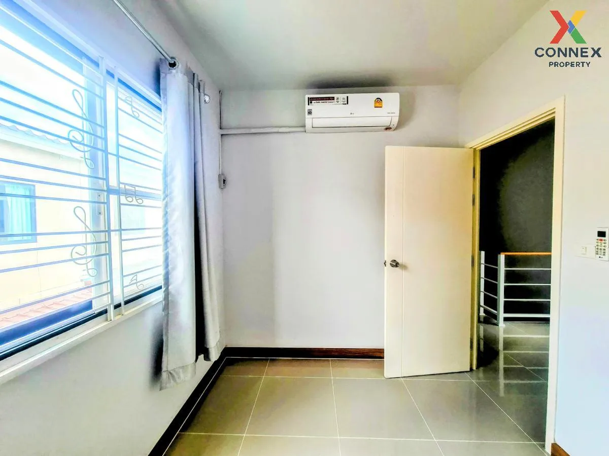 For Sale Townhouse/Townhome  , The Connect Suvarnabhumi 3 , newly renovated , Racha Thewa , Bang Phli , Samut Prakarn , CX-101857