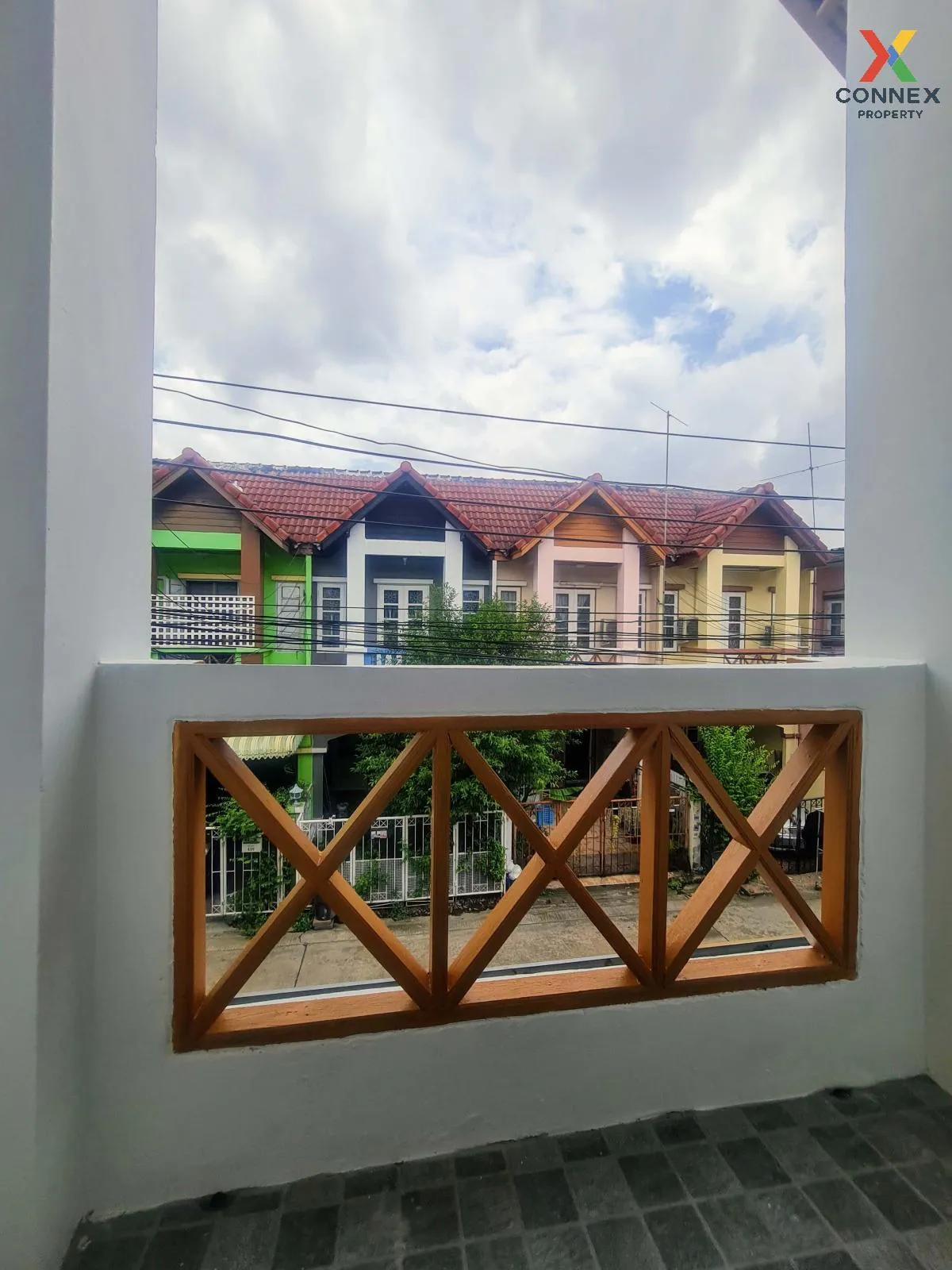 For Sale Townhouse/Townhome  , Paradise Terrace , Khlong Sam Prawet , Lat Krabang , Bangkok , CX-101902