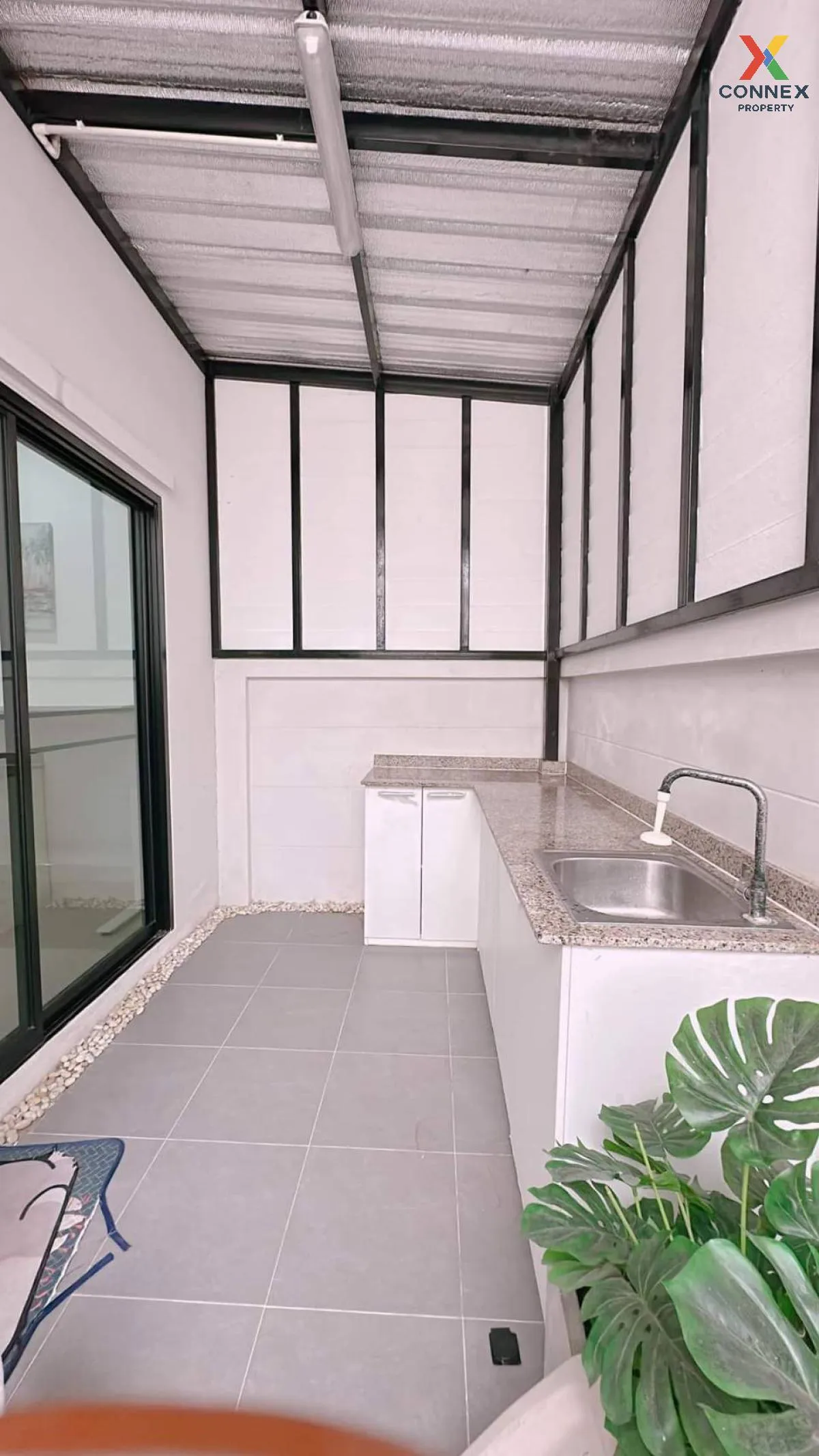 For Sale Townhouse/Townhome  , The Riva Wongwaen-Lumlukka Klong 5 , wide frontage , Lat Sawai , Lam Luk Ka , Pathum Thani , CX-101965