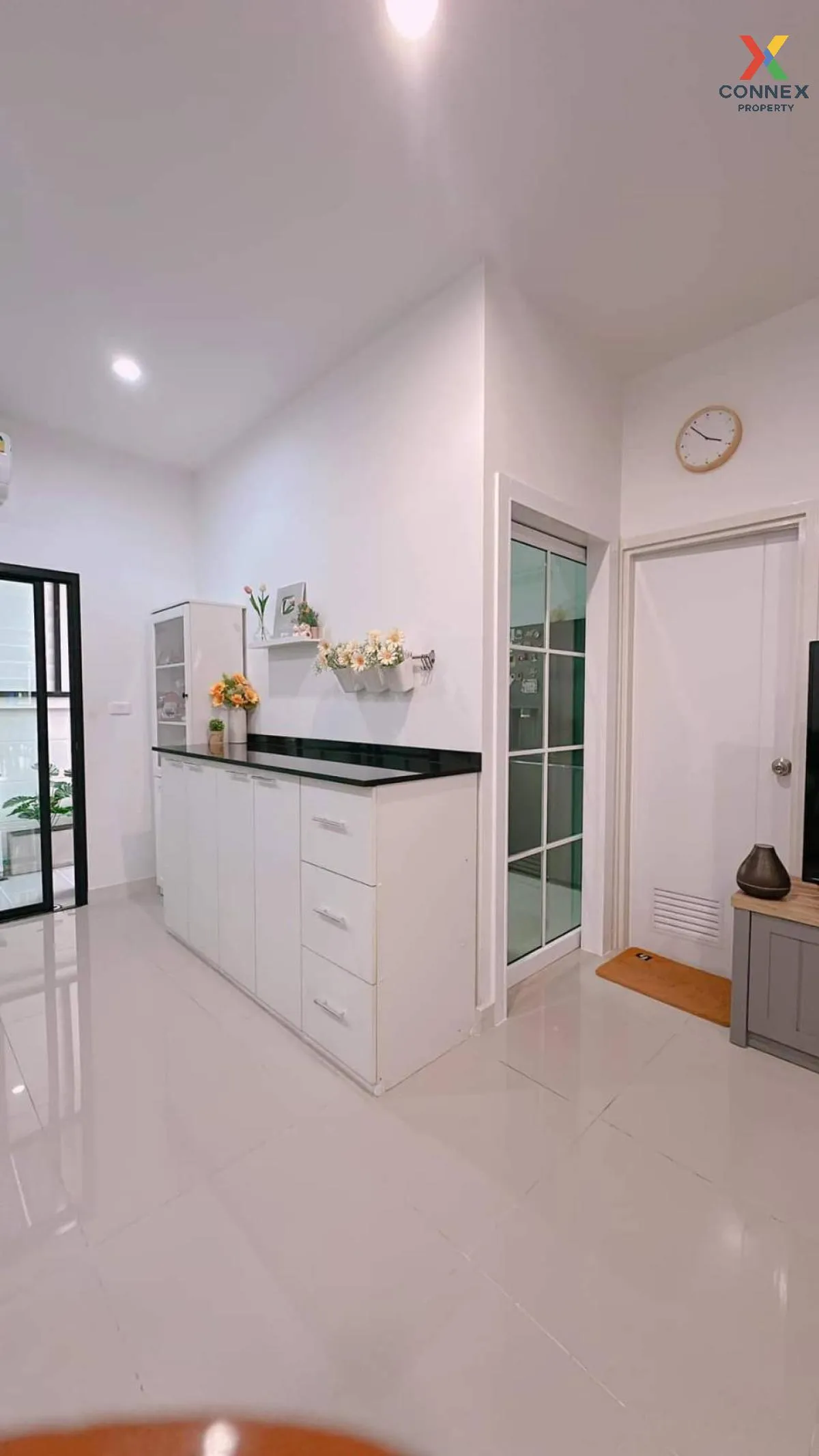 For Sale Townhouse/Townhome  , The Riva Wongwaen-Lumlukka Klong 5 , wide frontage , Lat Sawai , Lam Luk Ka , Pathum Thani , CX-101965