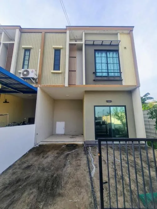 For Sale Townhouse/Townhome  , The Connect Suvarnabhumi 4 , corner unit , wide frontage , Racha Thewa , Bang Phli , Samut Prakarn , CX-101966