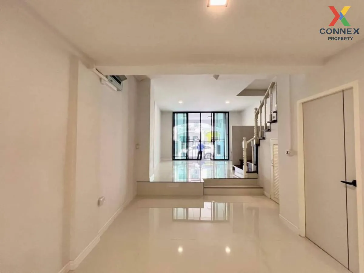 For Sale Townhouse/Townhome  , Baan Suparam , newly renovated , Bang Phut , Pak Kret , Nonthaburi , CX-101967