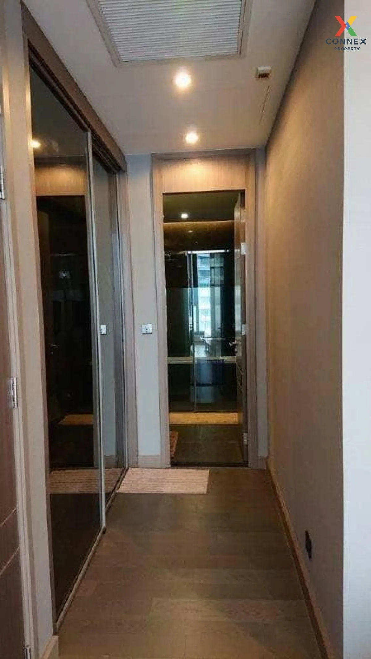 For Sale Condo , The Esse at Singha Complex , MRT-Phetchaburi , Bang Kapi , Huai Khwang , Bangkok , CX-101984