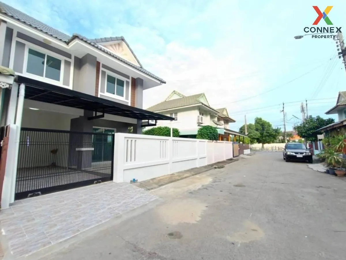 For Sale Townhouse/Townhome  , Pruksa 30 Baan Kluay-Sai Noi , wide frontage , newly renovated , Phimonrat , Bang Bua Thong , Nonthaburi , CX-102028 3