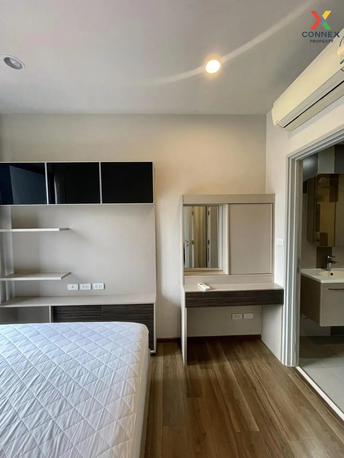 For Rent Condo , Onyx Phaholyothin , BTS-Saphan Khwai , Sam Sen Nai , Phaya Thai , Bangkok , CX-102111 4