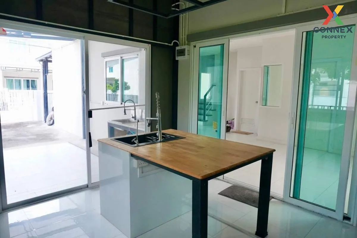 For Sale Townhouse/Townhome  , The Miracle Phetkasem 63 Project 3 , corner unit , MRT-Lak Song , Lak Song , Bang Khae , Bangkok , CX-102182