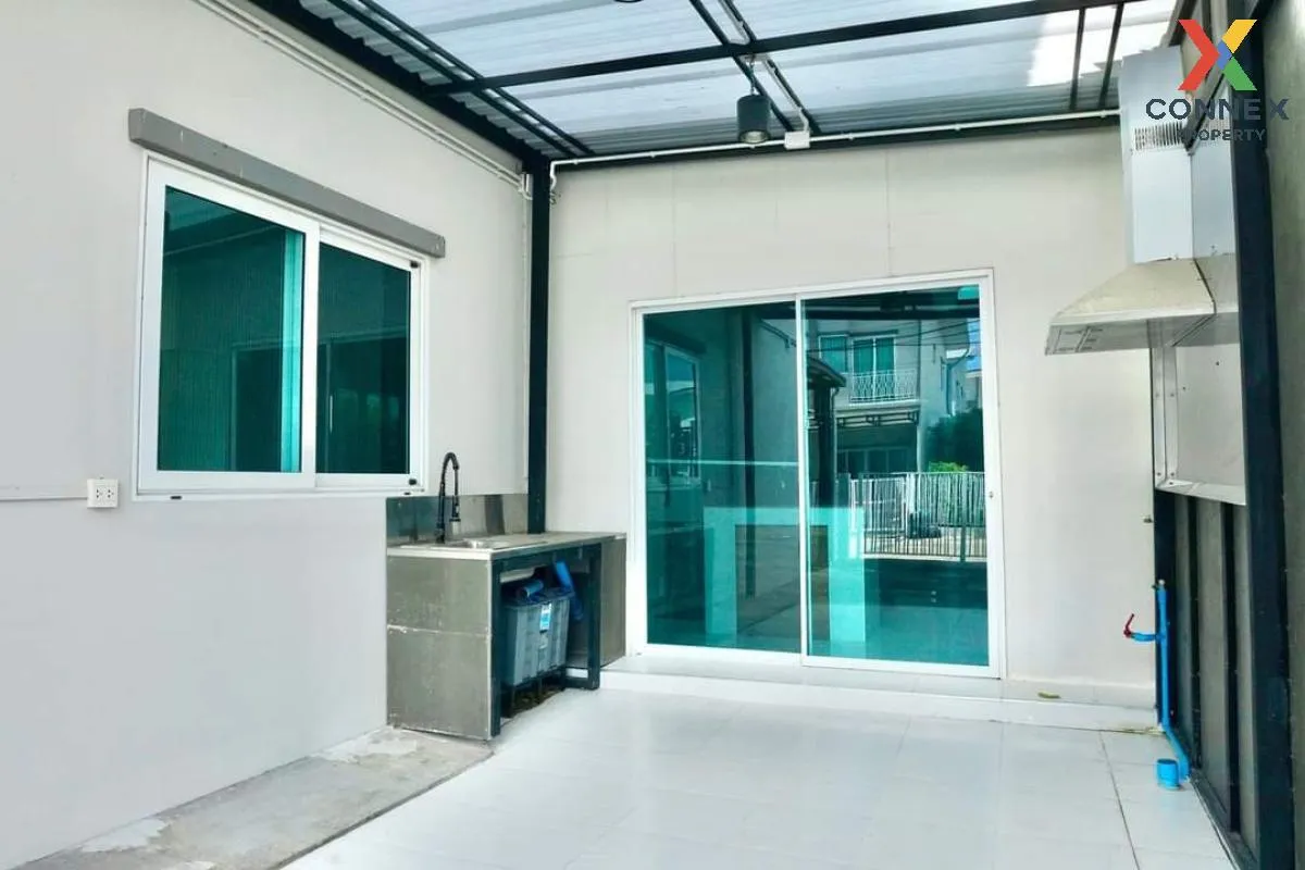 For Sale Townhouse/Townhome  , The Miracle Phetkasem 63 Project 3 , corner unit , MRT-Lak Song , Lak Song , Bang Khae , Bangkok , CX-102182