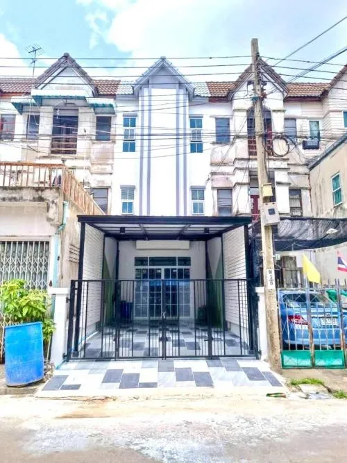 For Sale Townhouse/Townhome  , Baan Romruen Ville , newly renovated , Mahasawat , Bang Kruai , Nonthaburi , CX-102235