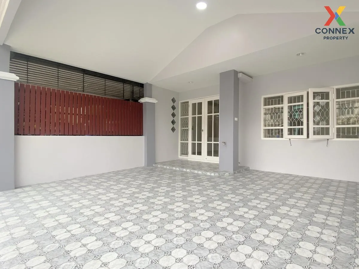 For Sale Townhouse/Townhome  , Budsarin Wongwaen-Rattanathibet , newly renovated , Phimonrat , Bang Bua Thong , Nonthaburi , CX-102355