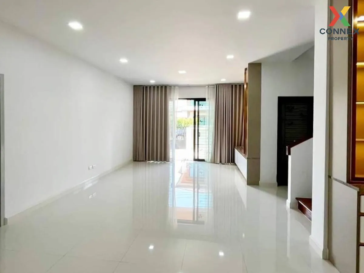 For Sale House , Phumchanok Phutthamonthon Sai 4-5 , corner unit , Om Noi , Krathum Baen , Samut Sakhon , CX-102397