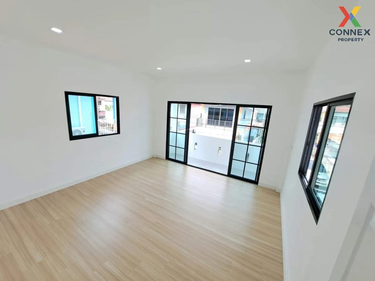 For Sale Townhouse/Townhome  , Baan Tawanthong , Nong Khaem , Nong Khaem , Bangkok , CX-102405