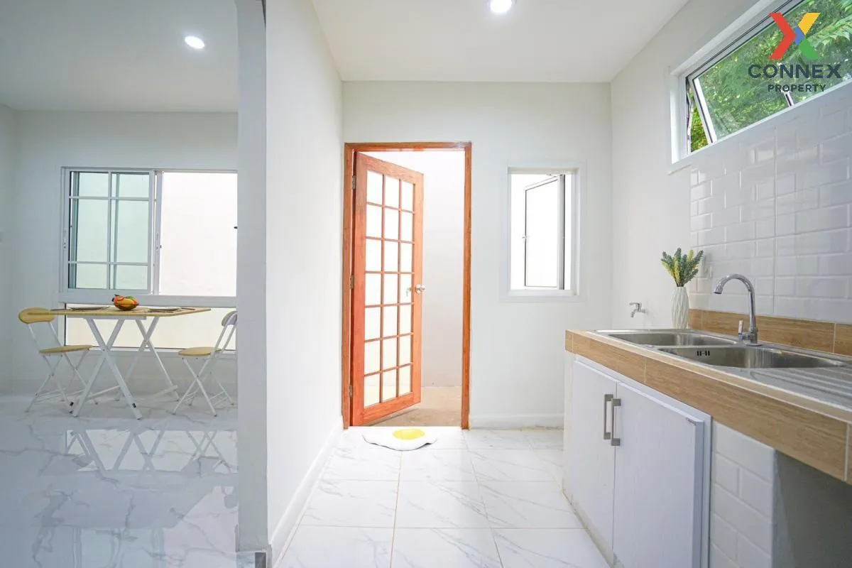 For Sale Townhouse/Townhome  , Subsomboon Village Pracha Uthit 74/1 , newly renovated , Thung Khu , Thung Khu , Bangkok , CX-102523