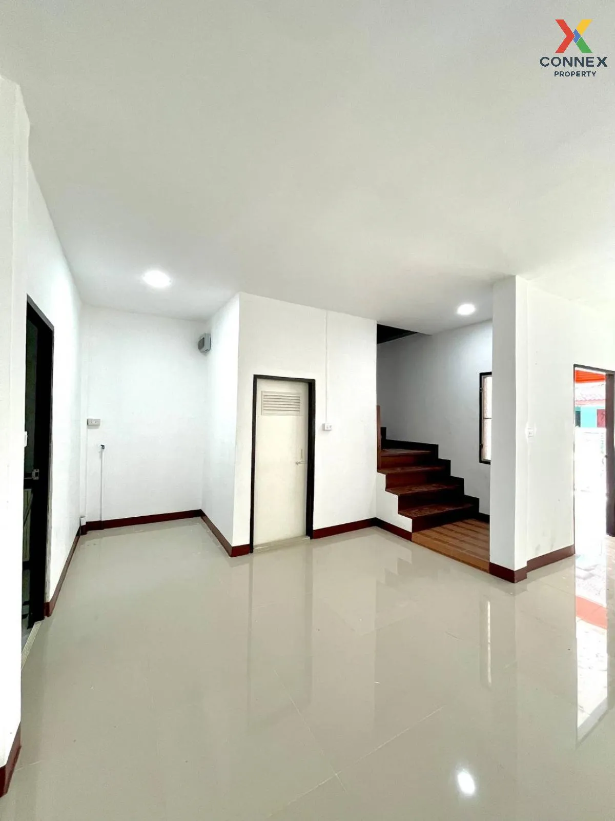 For Sale Townhouse/Townhome  , Baan Pornthisan 5 , Lam Phak Kut , Thanyaburi , Pathum Thani , CX-102622