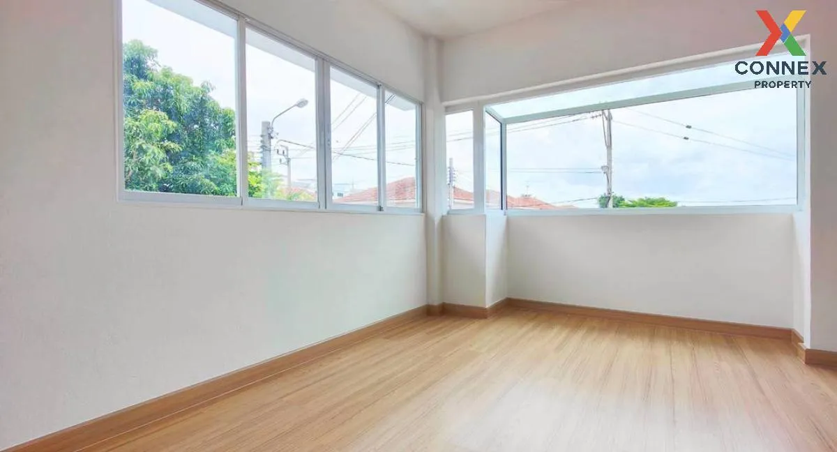ขายบ้าน  บ้านเอ็ม.ที. บางบัวทอง บางบัวทอง นนทบุรี CX-102639