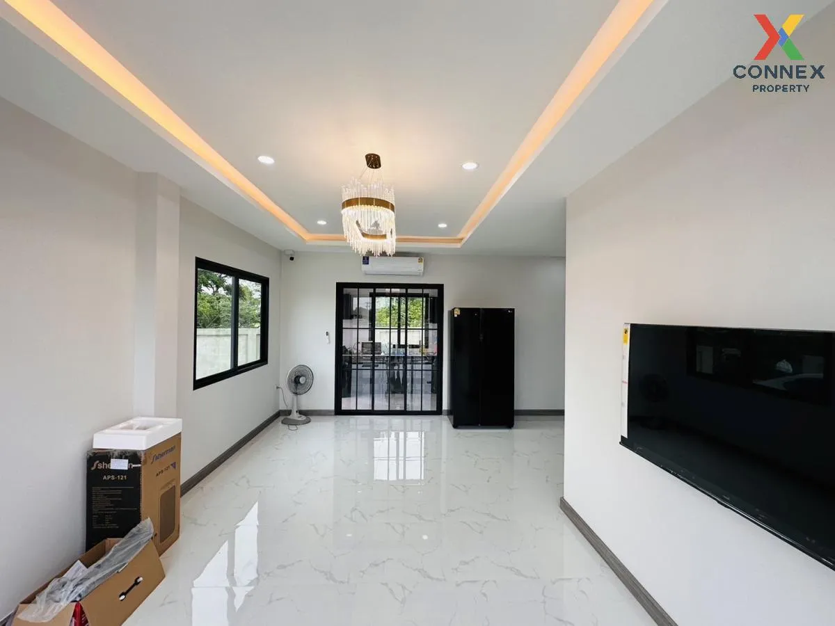 For Sale Single house with business, Kok Ko Subdistrict, Mueang Lop Buri District, Lop Buri Province , wide frontage , Kok Ko , Mueang Lop Buri , Lop Buri , CX-102642