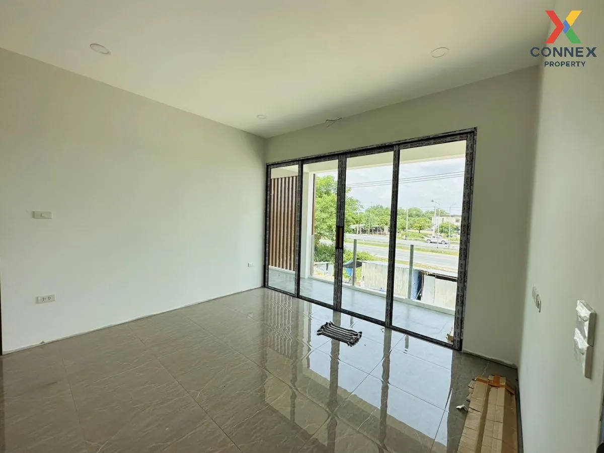 For Sale Single house with business, Kok Ko Subdistrict, Mueang Lop Buri District, Lop Buri Province , wide frontage , Kok Ko , Mueang Lop Buri , Lop Buri , CX-102642