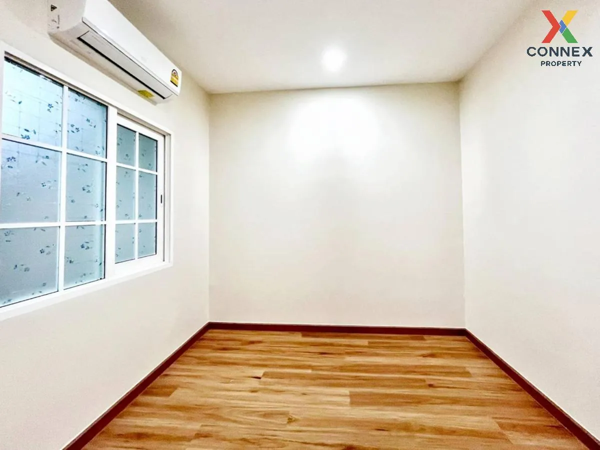 For Sale Townhouse/Townhome  , Golden Town 3 Bangna-Suanluang , newly renovated , Dok Mai , Prawet , Bangkok , CX-102811