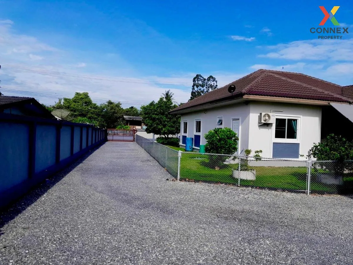 For Sale 2 houses situated on rai 1 of land , Nakhon Pathom , Sa Kathiam , mueang Nakhon Pathom , Nakhon Pathom , CX-102875