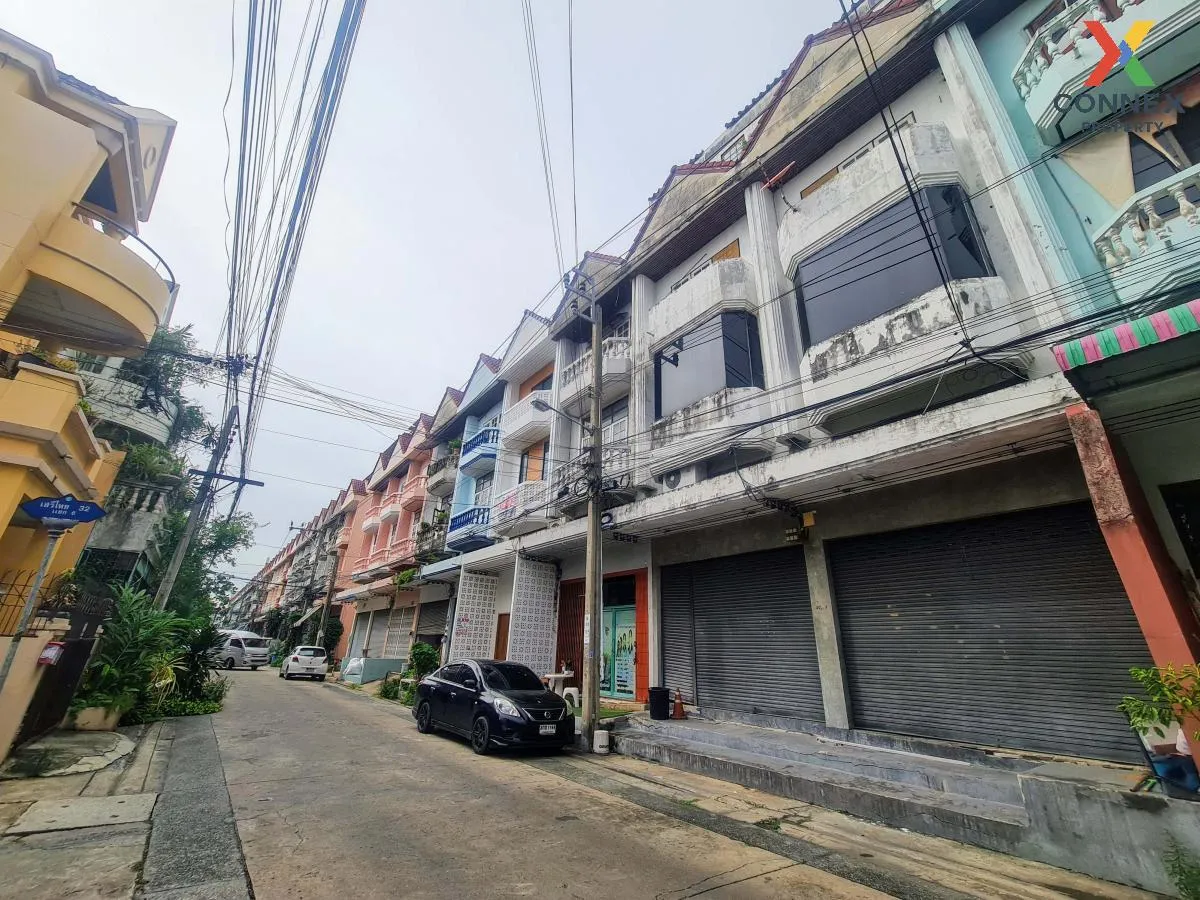 For Sale Commercial Building Serithai 32 , high floor , Khlong Kum , Bang Kapi , Bangkok , CX-103024 2