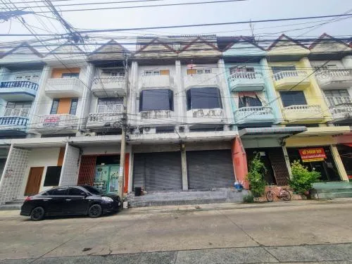 For Sale Commercial Building Serithai 32 , high floor , Khlong Kum , Bang Kapi , Bangkok , CX-103024