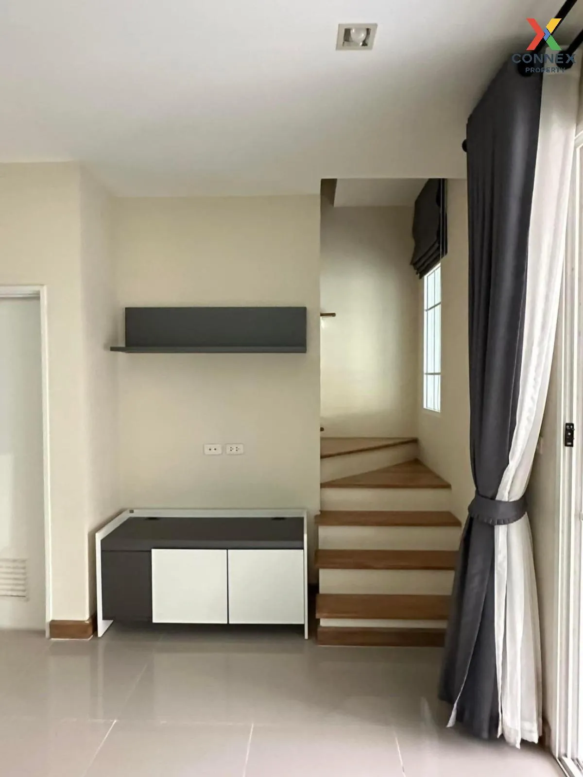 For Sale Townhouse/Townhome  , Golden Town Bangna-Suanluang , Dok Mai , Prawet , Bangkok , CX-103074 2