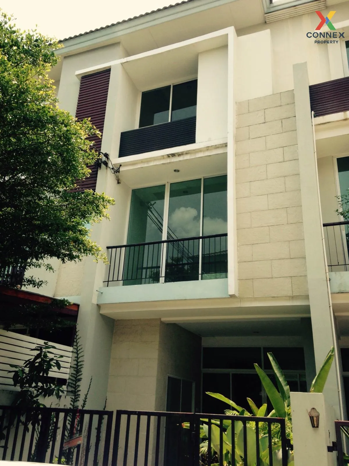 For Rent Townhouse/Townhome  , Thanapat Haus Sathorn - Narathiwas , Chong Nonsi , Yannawa , Bangkok , CX-103185 1