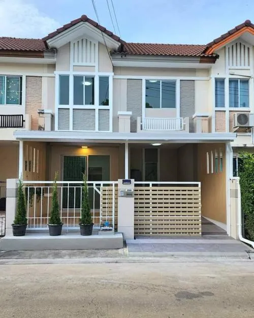 For Sale Townhouse/Townhome  , Pruksa Ville 25 Phutthabucha 36 , wide frontage , Bang Mot , Thung Khu , Bangkok , CX-103616