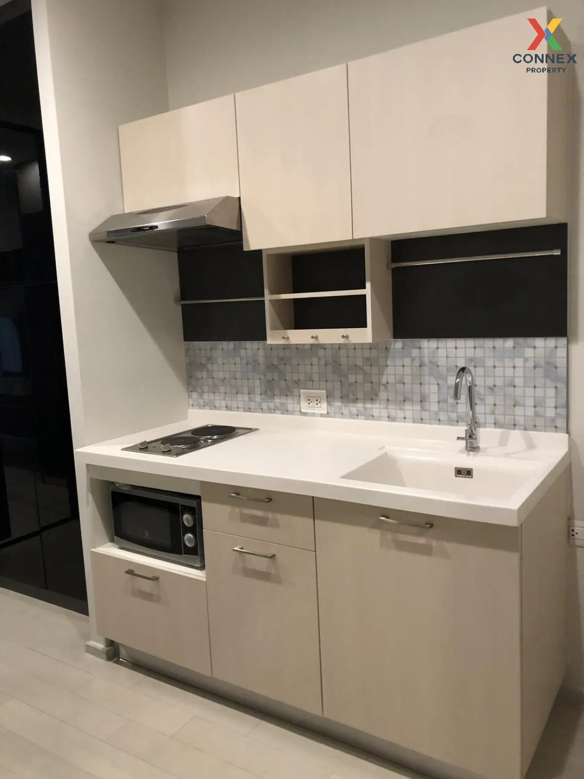 For Rent Condo , Noble Ploenchit , corner unit , BTS-Phloen Chit , Lumpini , Pathum Wan , Bangkok , CX-103793