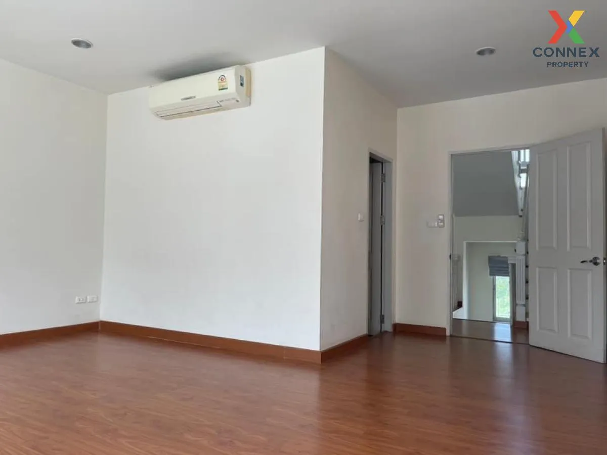 For Rent Townhouse/Townhome  , BAAN KLANG MUANG RAMA9-RAMKHMAHAENG , Phlapphla , Wang Thong Lang , Bangkok , CX-103823