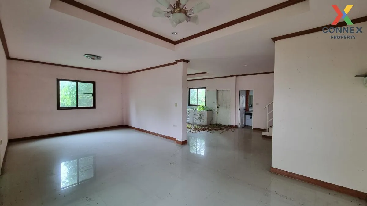 For Sale  Sriracha twin house , Surasak , Si Racha , Chon Buri , CX-103911 3