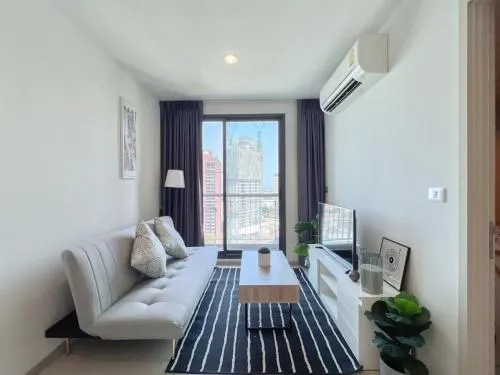 For Rent Condo , RHYTHM Sukhumvit 42 , BTS-Ekkamai , Phra Khanong , Khlong Toei , Bangkok , CX-104039