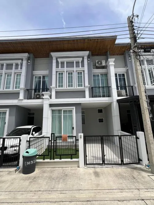 For Rent Townhouse/Townhome  , Golden Town Siriraj-Ratchapruek , MRT-Bang Khun Non , Bang Khun Si , Bangkok Noi , Bangkok , CX-104081