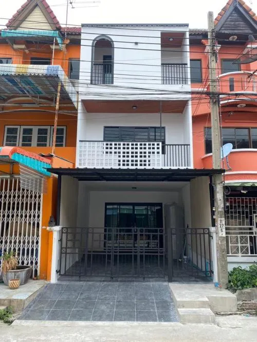 For Sale Townhouse/Townhome  , Baan Pongsirichai 4 Phetkasem 81 , newly renovated , Nong Khang Phlu , Nong Khaem , Bangkok , CX-104104