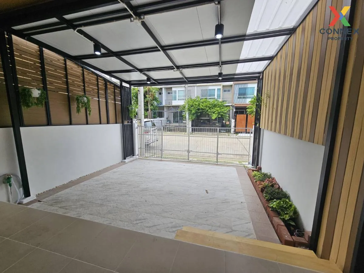 For Sale Townhouse/Townhome  , INDY PRACHAUTHIT 1 , newly renovated , Thung Khu , Thung Khu , Bangkok , CX-104226 4