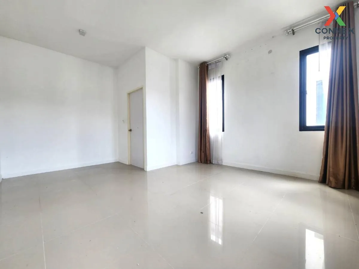 For Sale Townhouse/Townhome  , High Living , Nong Kakha , Phan Thong , Chon Buri , CX-104375