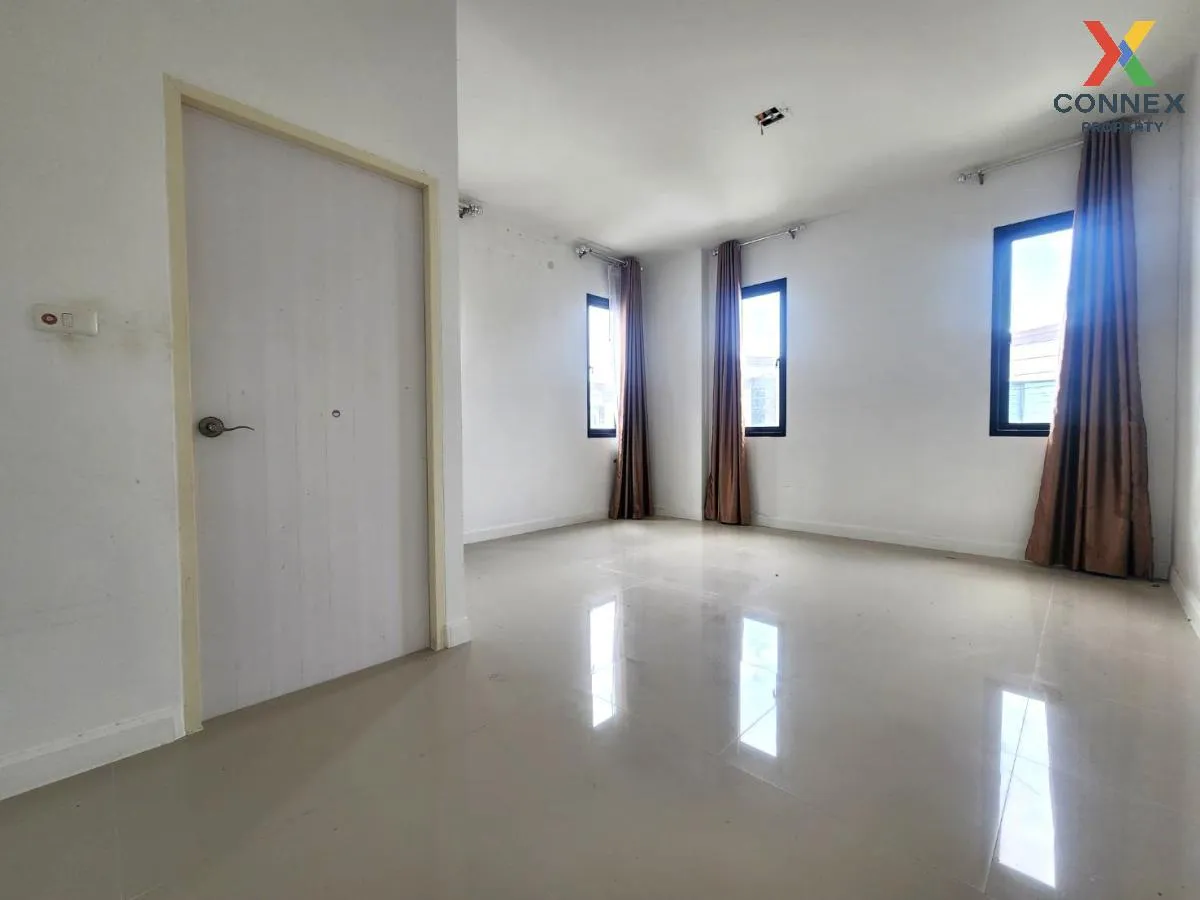 For Sale Townhouse/Townhome  , High Living , Nong Kakha , Phan Thong , Chon Buri , CX-104375