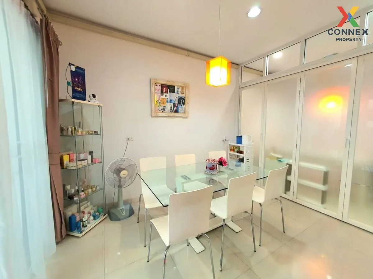 For Rent Townhouse/Townhome  , Baan Klang Muang S - Sense Srinakharin , Nong Bon , Prawet , Bangkok , CX-104436