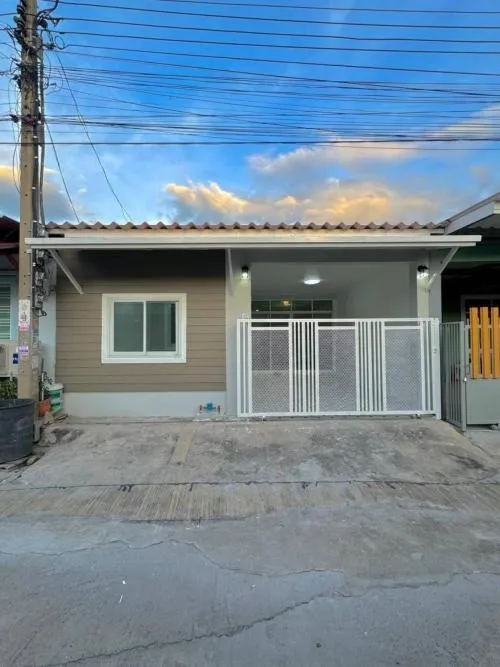 For Sale Townhouse/Townhome  , Baan Pruksa 3 Soi Watlatpladuk , Bang Khu Rat , Bang Bua Thong , Nonthaburi , CX-104793