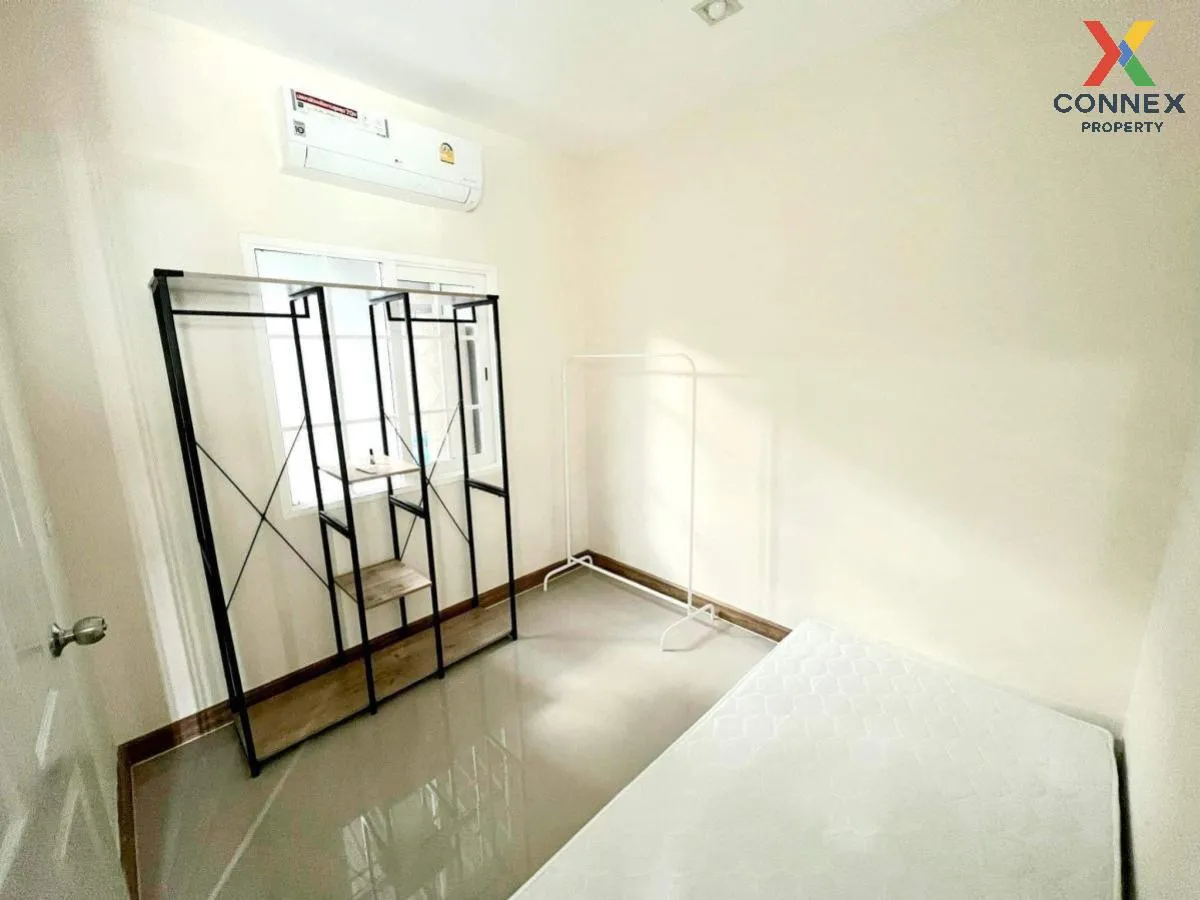 For Sale Townhouse/Townhome  , Golden Town 3 Bangna-Suanluang , Dok Mai , Prawet , Bangkok , CX-104991