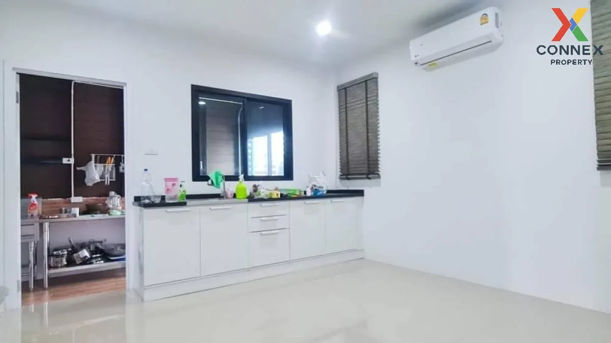 For Sale House , The Embrace Chatuchot - Ramintra , corner unit , Sam Wa Tawan Tok , Khlong Sam Wa , Bangkok , CX-105061