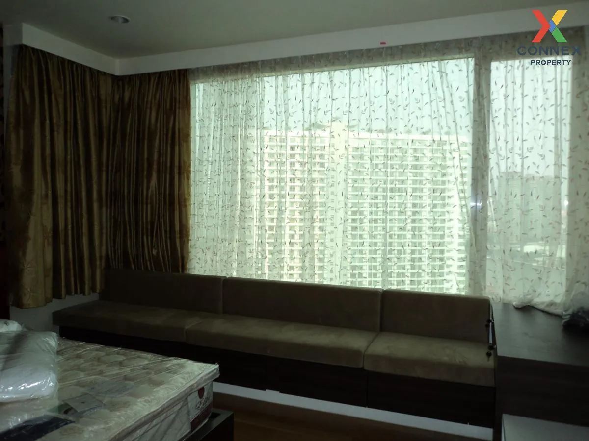 For Sale Condo , Watermark Chaophraya River , Penthouse , nice view , high floor , river view , wide frontage , newly renovated , BTS-Krung Thon Buri , Bang Lamphu Lang , Khlong San , Bangkok , CX-105108