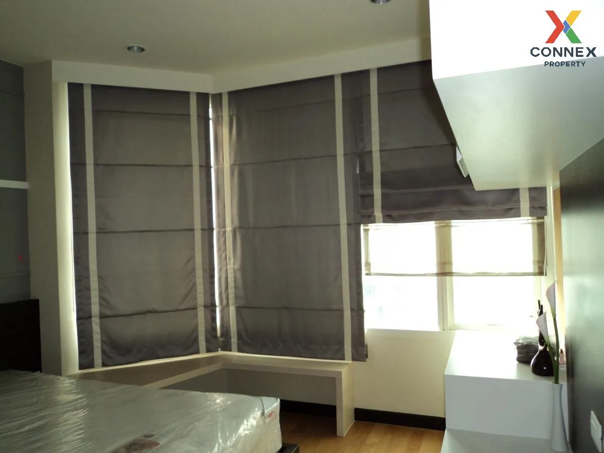 For Sale Condo , Watermark Chaophraya River , Penthouse , nice view , high floor , river view , wide frontage , newly renovated , BTS-Krung Thon Buri , Bang Lamphu Lang , Khlong San , Bangkok , CX-105108