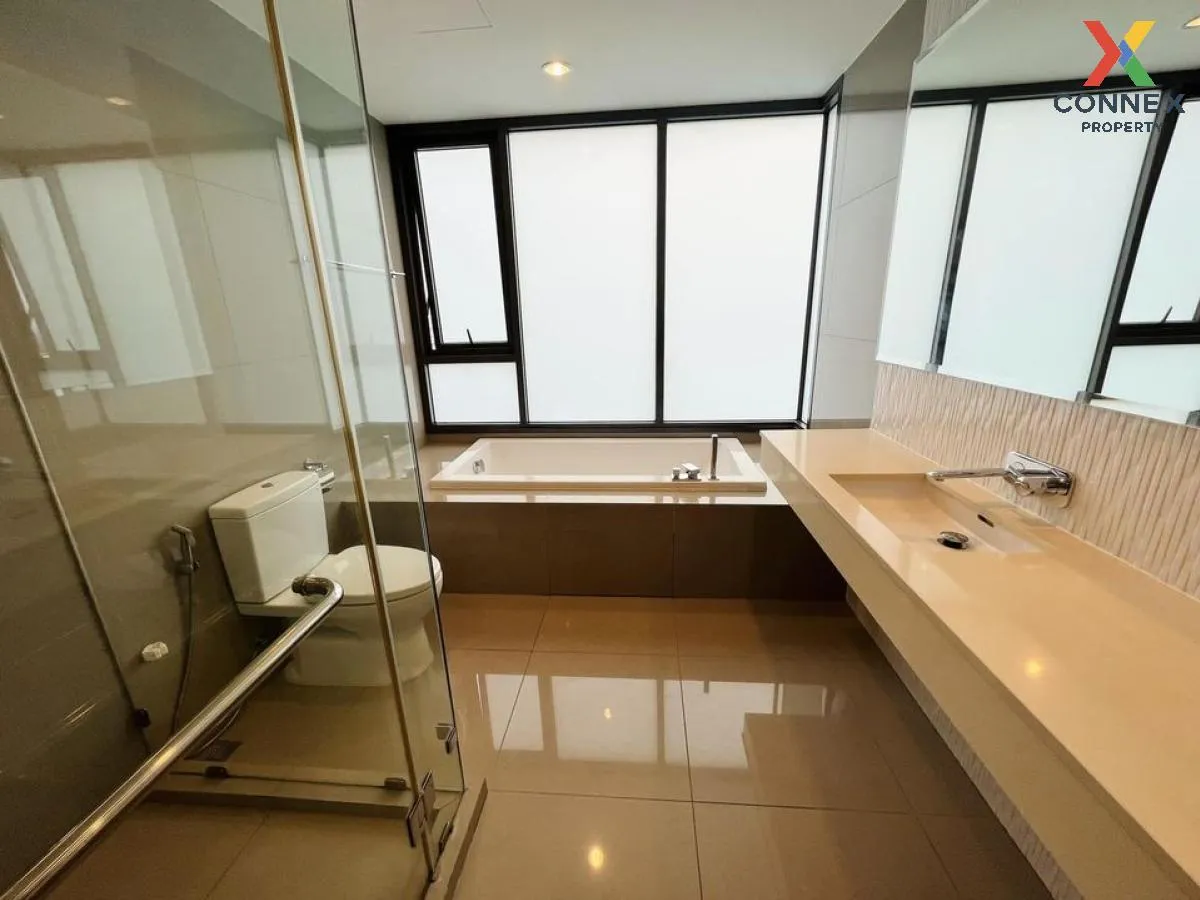 For Sale Condo , RHYTHM Sukhumvit 42 , BTS-Ekkamai , Phra Khanong , Khlong Toei , Bangkok , CX-105125