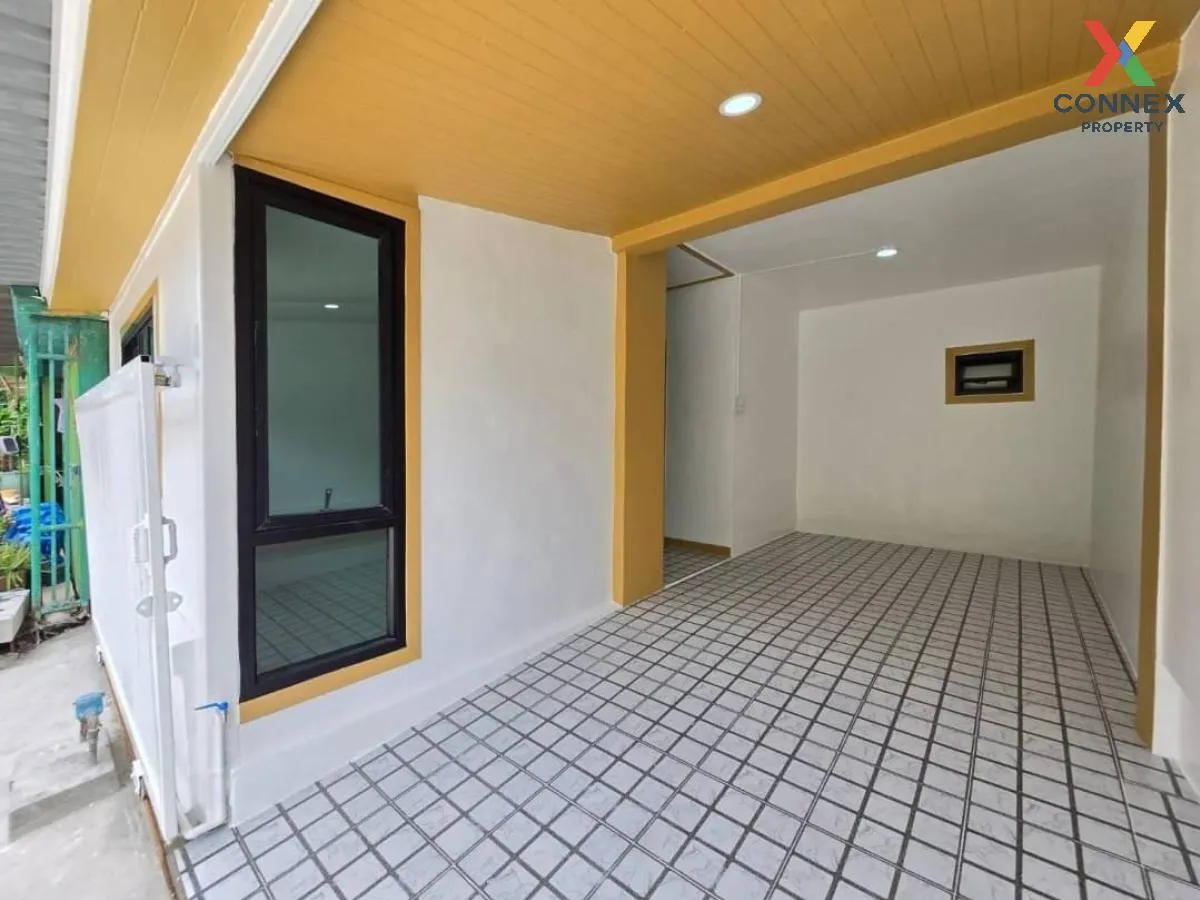 For Sale Townhouse/Townhome  , Baan Pruksa 3 Soi Watlatpladuk , newly renovated , Bang Khu Rat , Bang Bua Thong , Nonthaburi , CX-105326 4